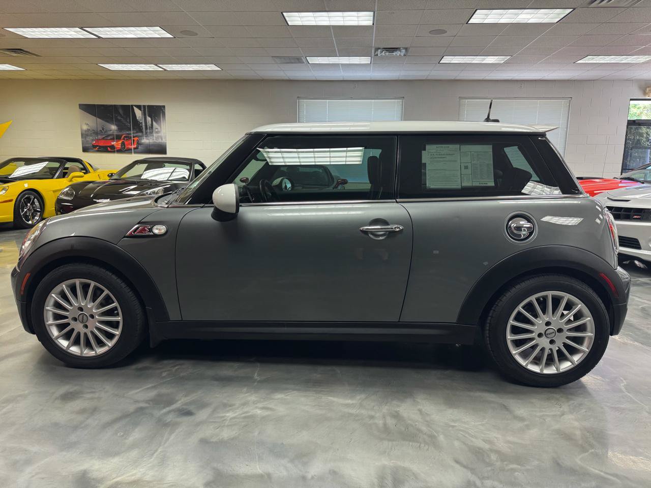 Used 2009 MINI Cooper S FWD image 12
