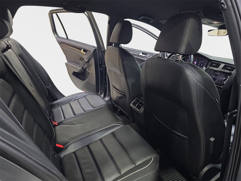 Used 2019 Volkswagen Golf R 4-Door image 13