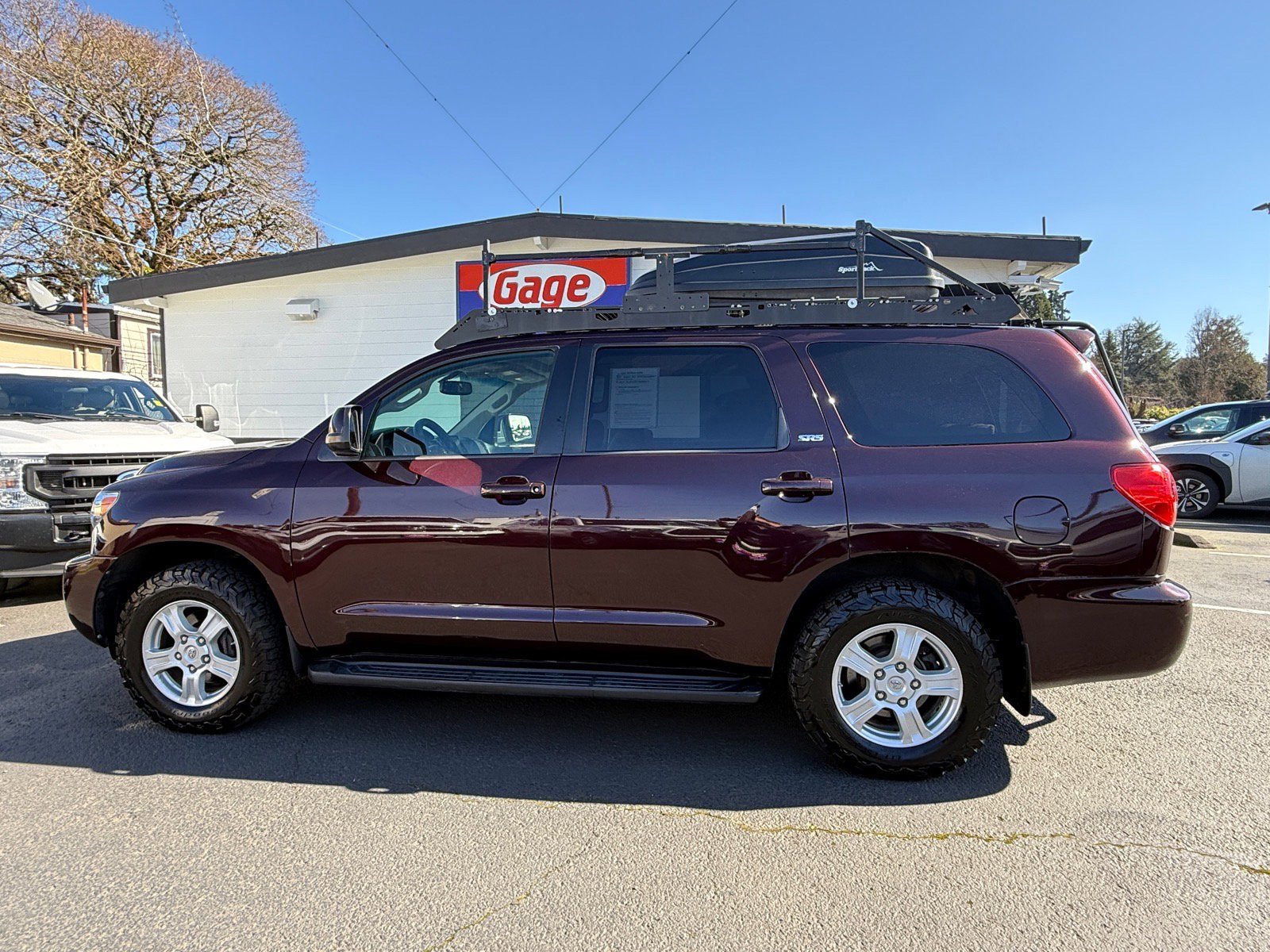 Used 2012 Toyota Sequoia SR5 w/ Premium Pkg image 3