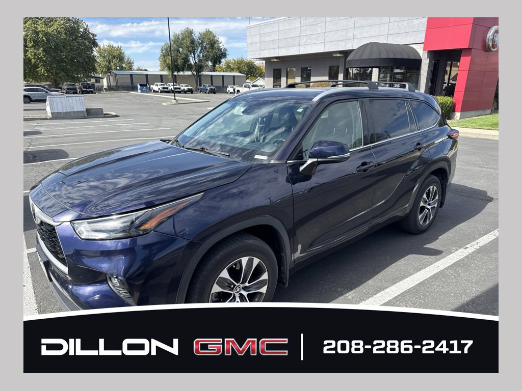 Used 2022 Toyota Highlander XLE