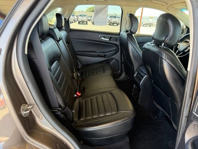 Used 2019 Ford Edge SEL w/ Equipment Group 201A FWD image 10