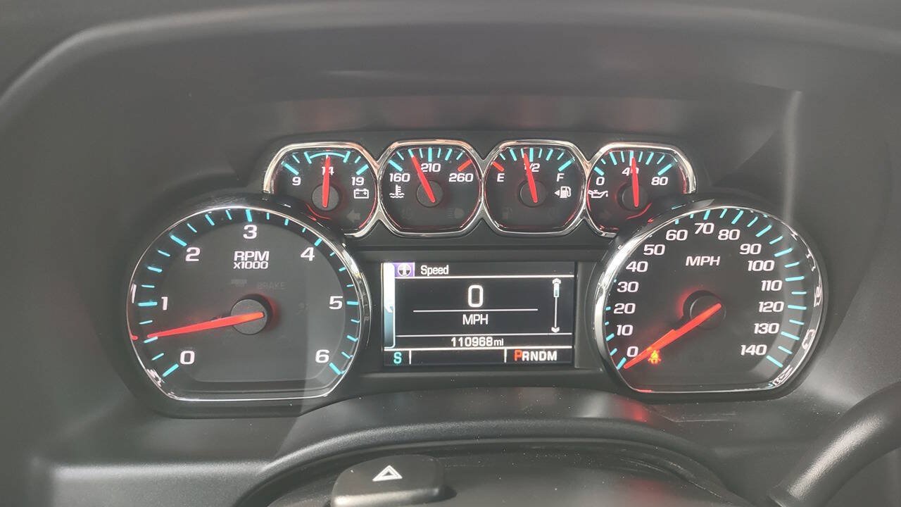 Used 2015 Chevrolet Silverado 1500 LT w/ LT Convenience Package RWD image 17