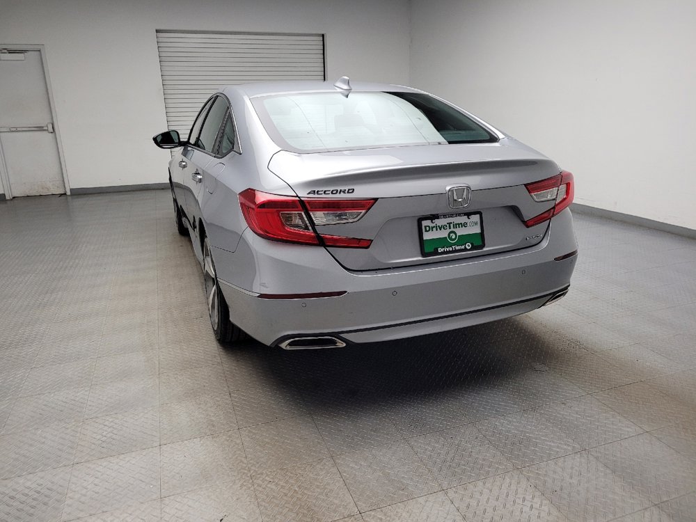 Used 2018 Honda Accord Touring image 6