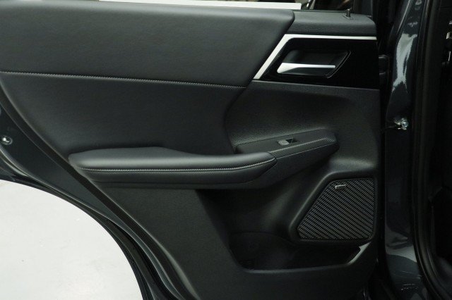 New 2026 Mitsubishi Outlander SE FWD image 26