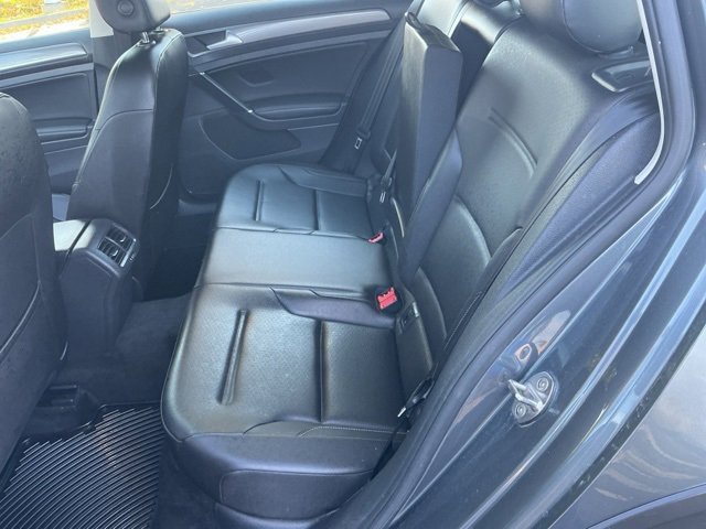 Used 2019 Volkswagen Golf Alltrack image 16