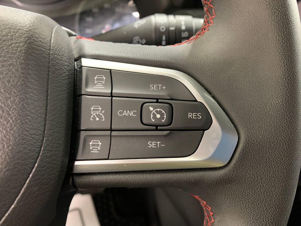 Used 2024 Jeep Compass Trailhawk image 9