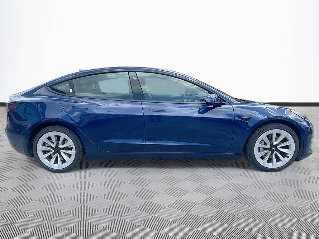 Used 2022 Tesla Model 3 Standard Range RWD image 13