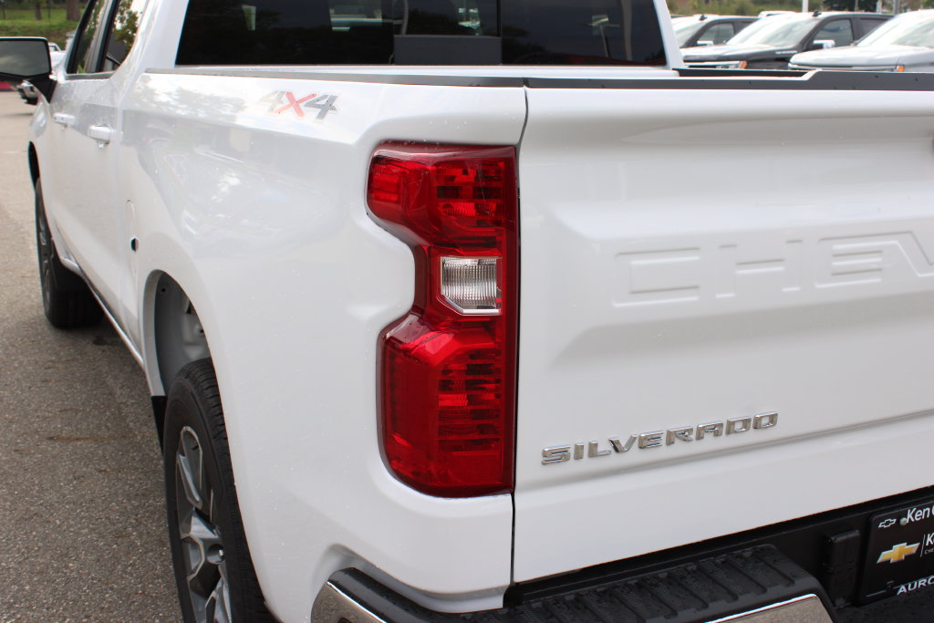 New 2026 Chevrolet Silverado 1500 LT w/ Safety Package AWD/4WD image 35