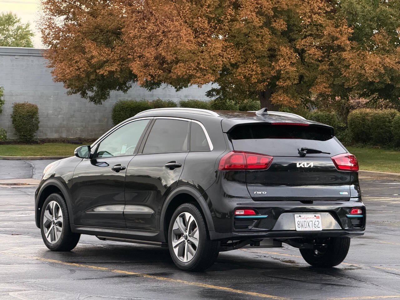 Used 2022 Kia Niro EX FWD image 3