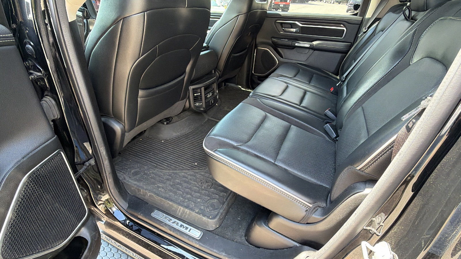 Used 2022 RAM 1500 Laramie RWD image 24