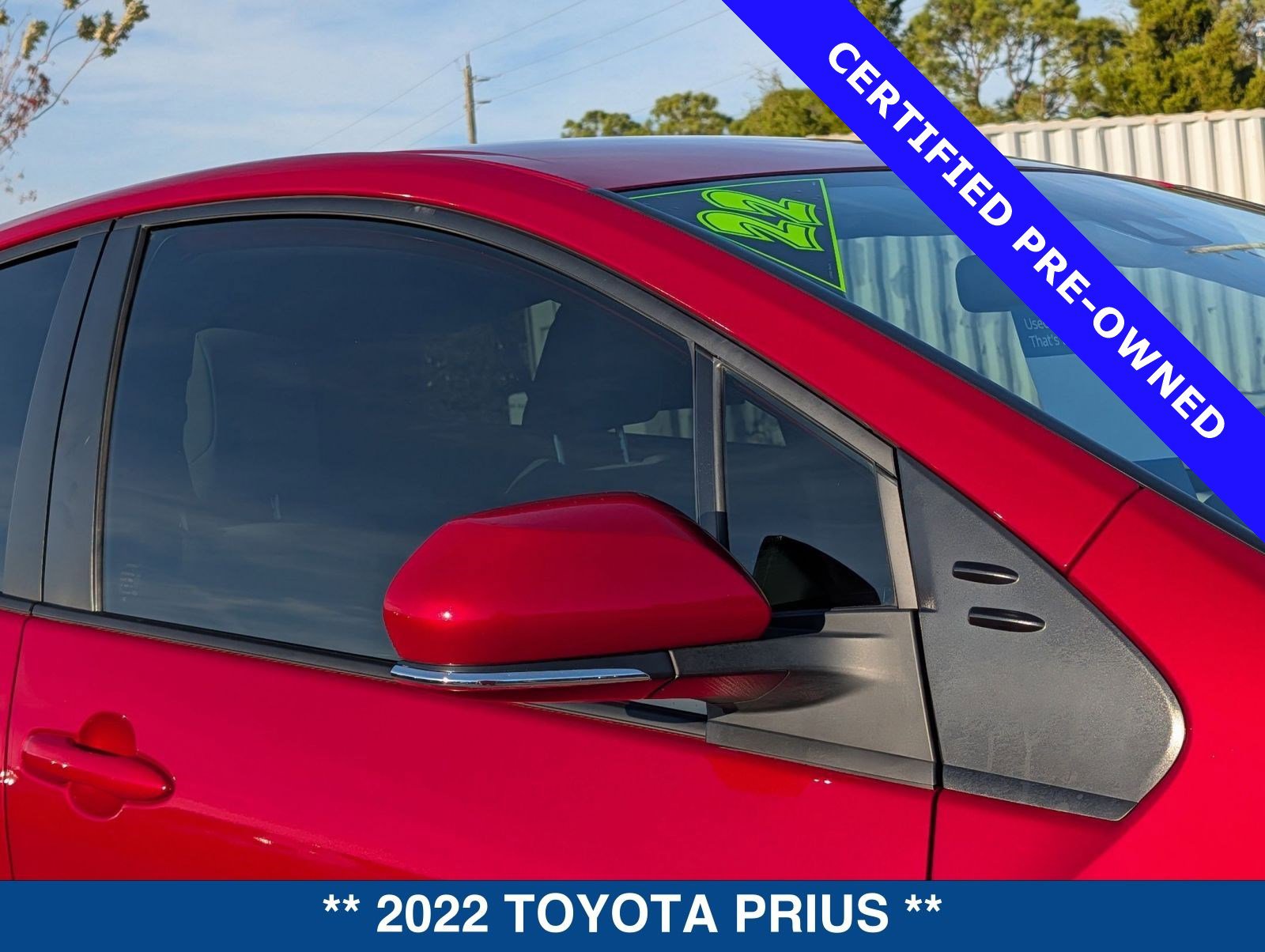 Used 2022 Toyota Prius LE image 10