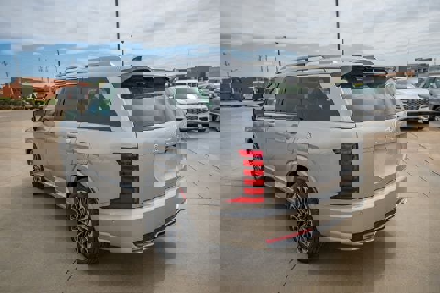 New 2026 Hyundai Palisade Calligraphy image 3