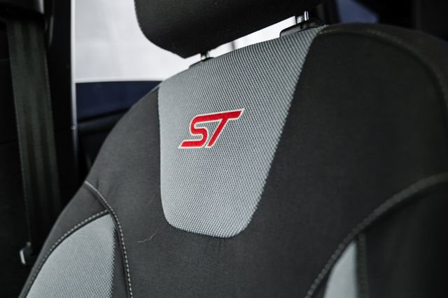 Used 2016 Ford Focus ST image 19