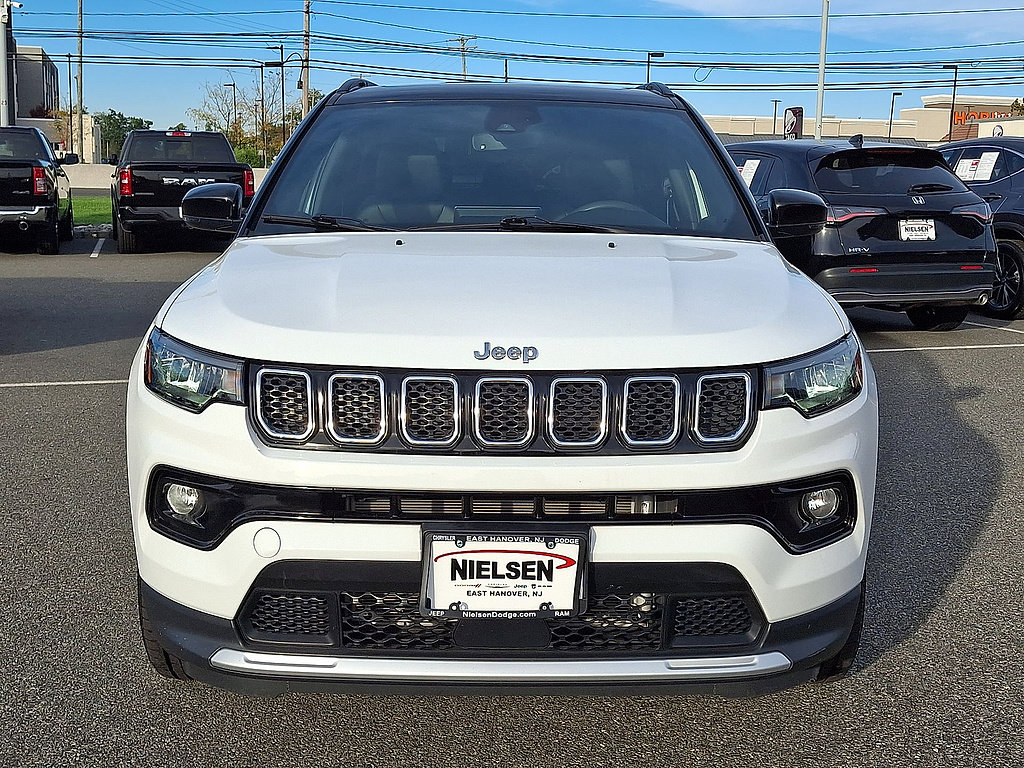 Used 2024 Jeep Compass Limited w/ Sun and Sound Group AWD/4WD image 35