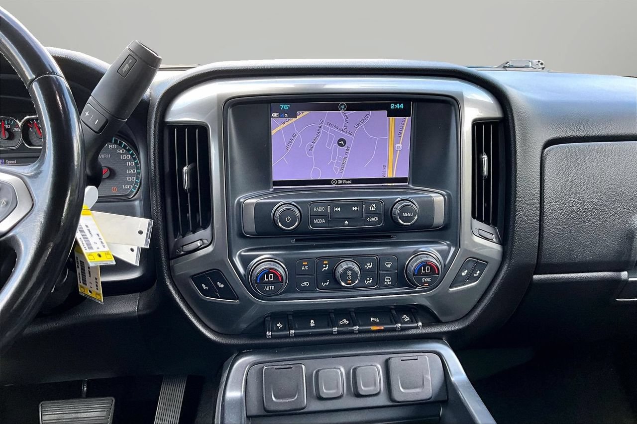 Used 2018 Chevrolet Silverado 1500 LT w/ All Star Edition AWD/4WD image 11