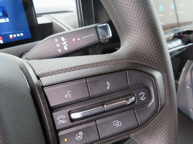 Used 2024 Chevrolet Brightdrop 400 w/ Commercial Equipment Package AWD/4WD image 14