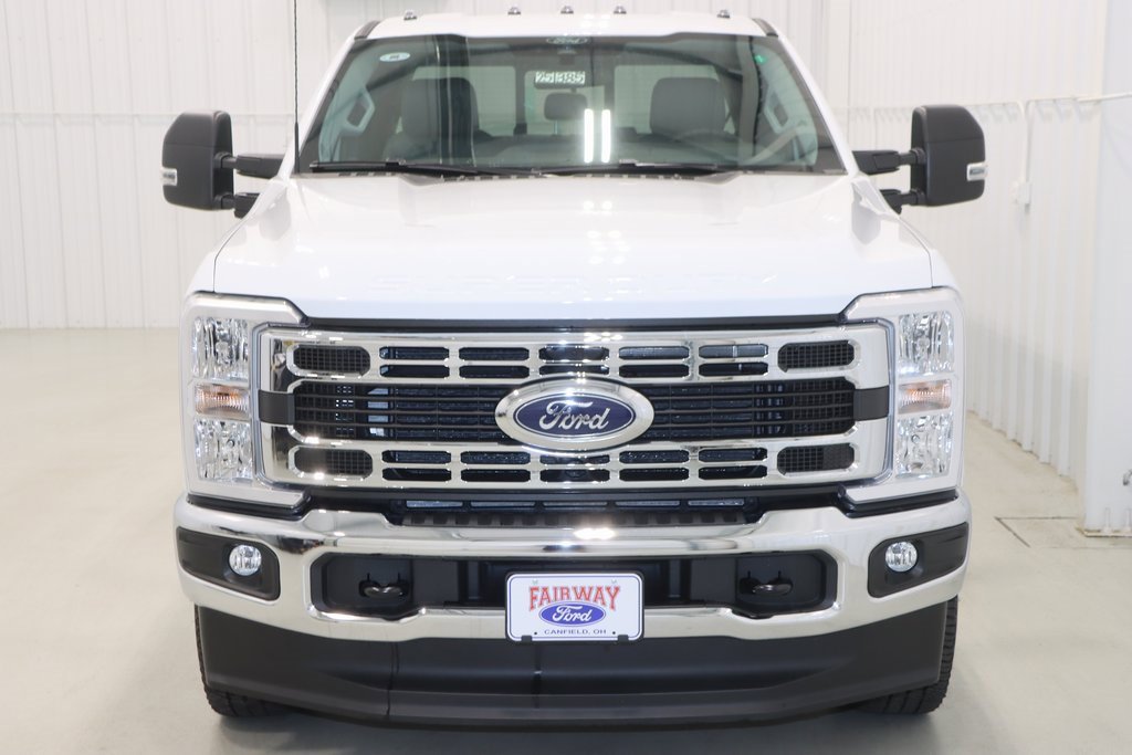 New 2025 Ford F350 XL w/ XL Chrome Package image 3
