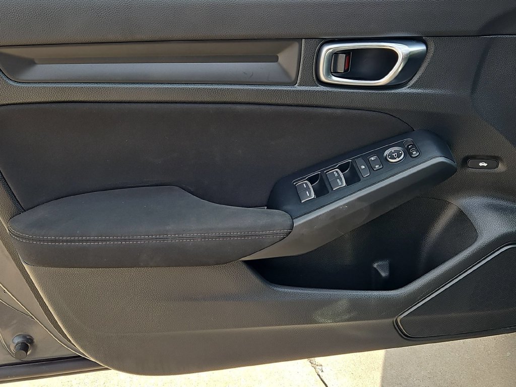Used 2025 Honda Civic Sport image 9