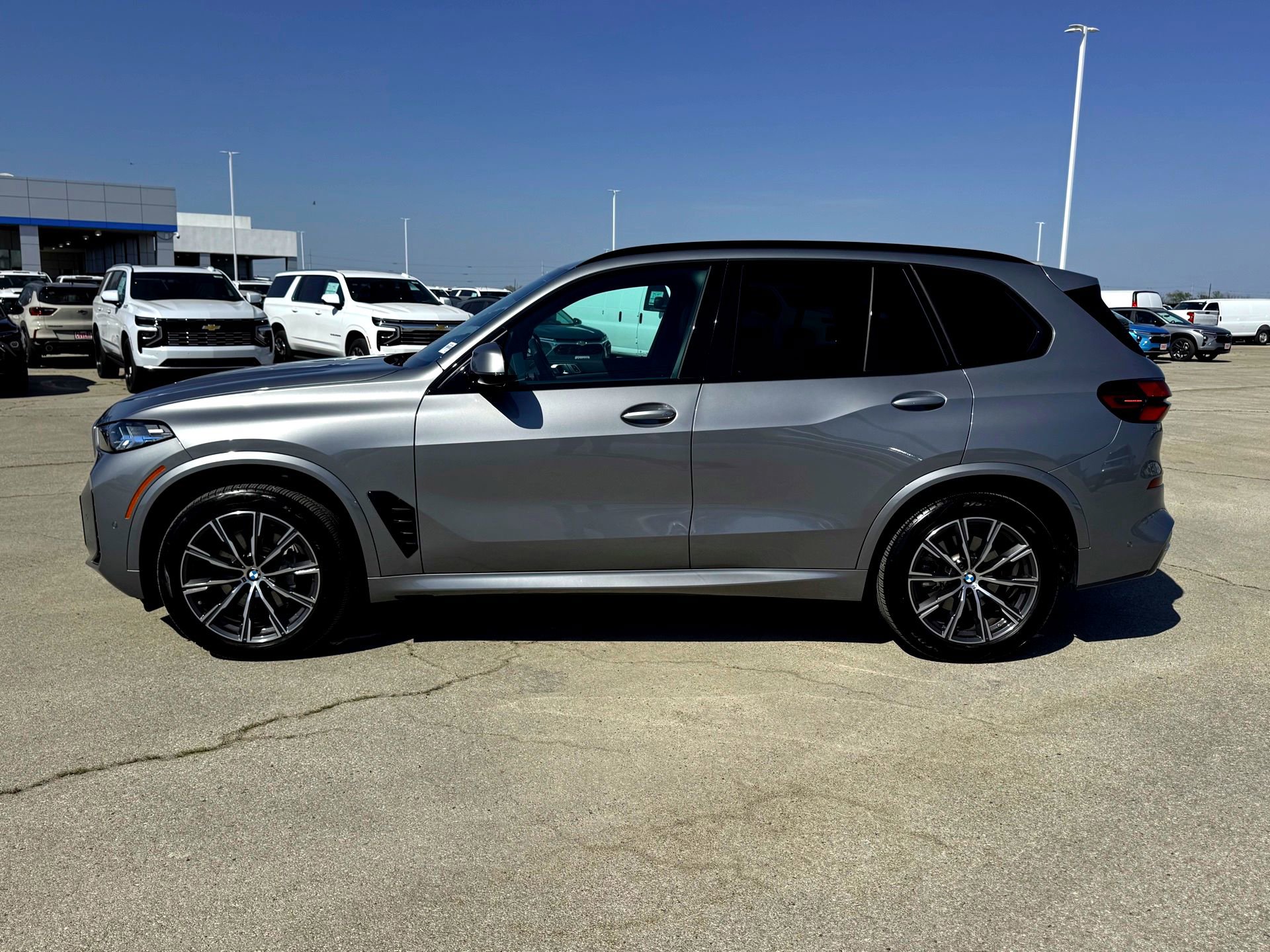 Used 2026 BMW X5 sDrive40i image 11