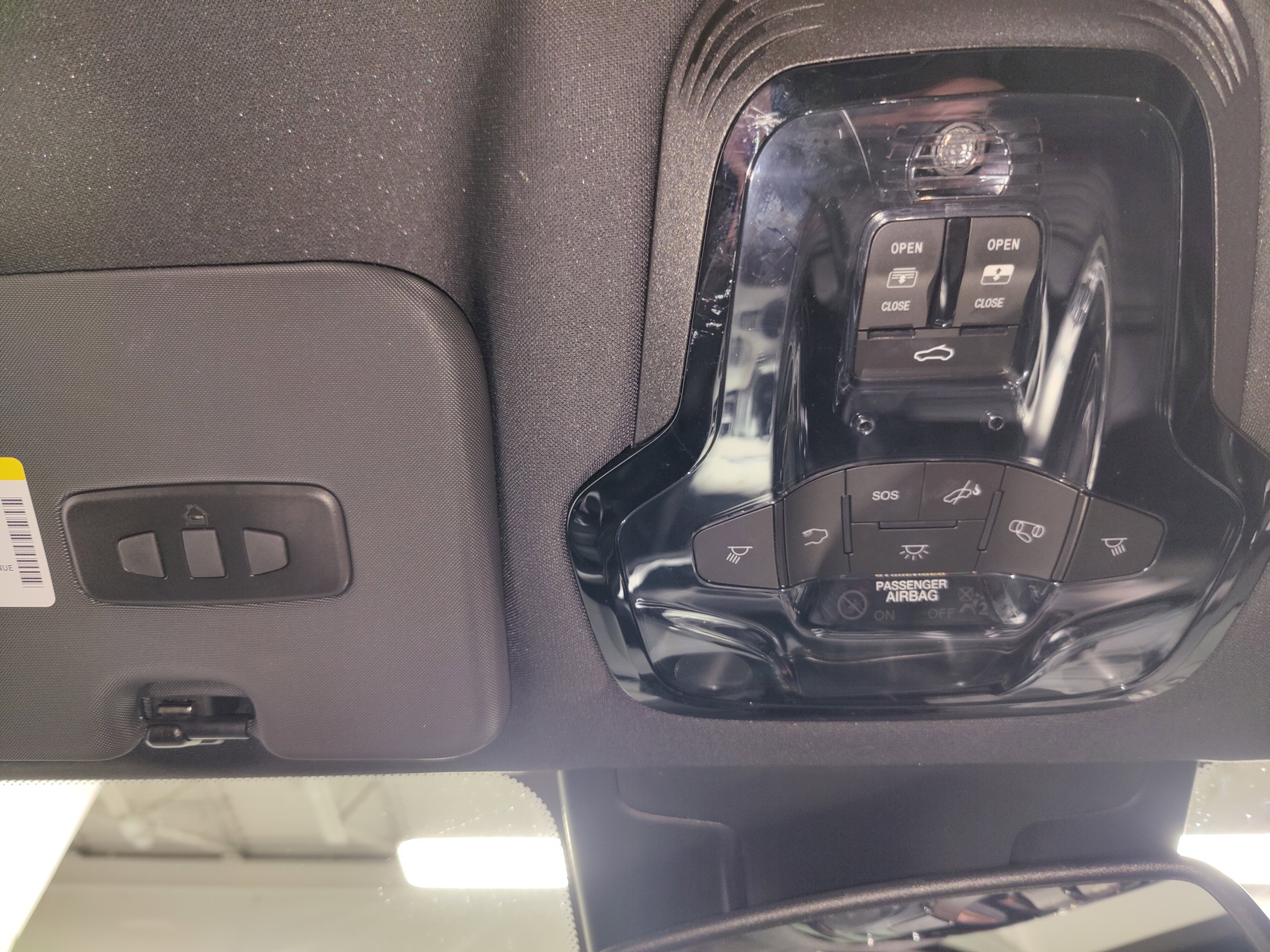 Certified 2024 Alfa Romeo Stelvio Veloce image 30