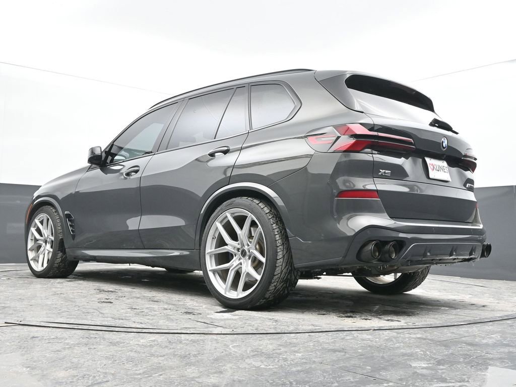 Used 2024 BMW X5 M60i image 47