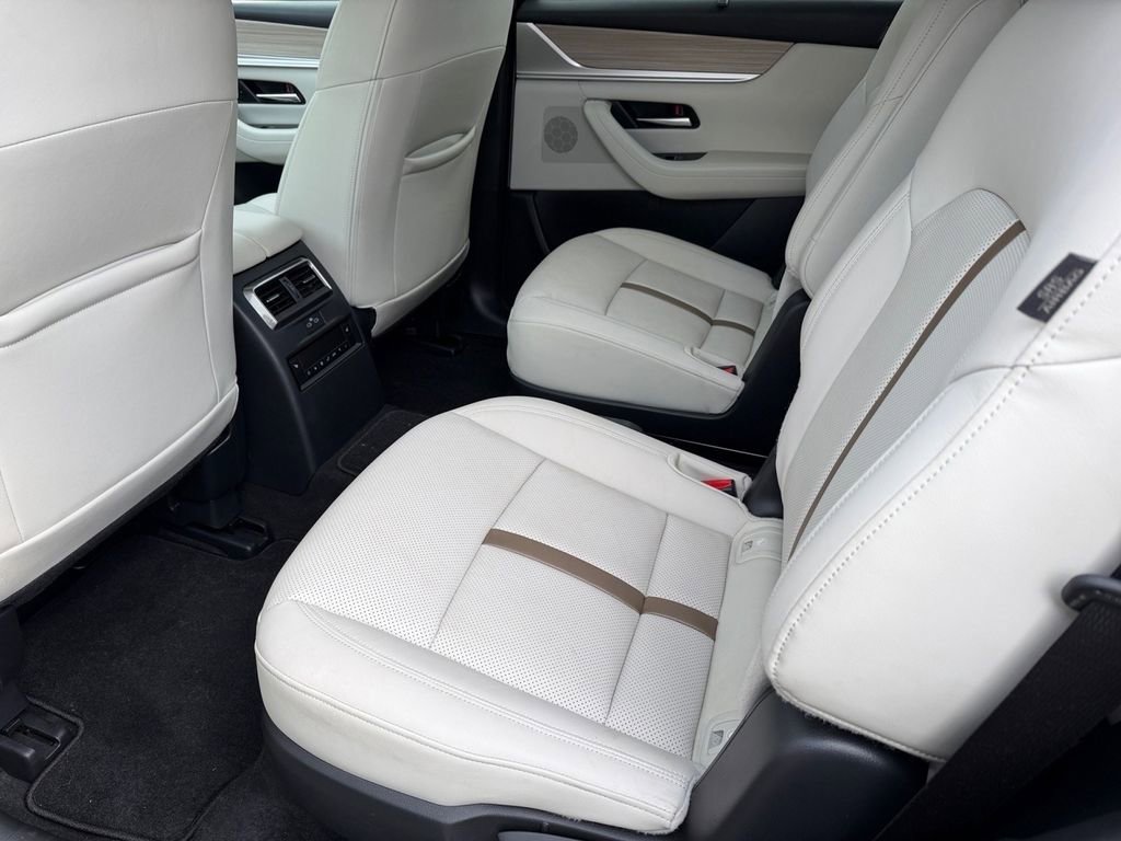 Used 2025 MAZDA CX-90 3.3 Turbo w/ Premium Plus Pkg image 13