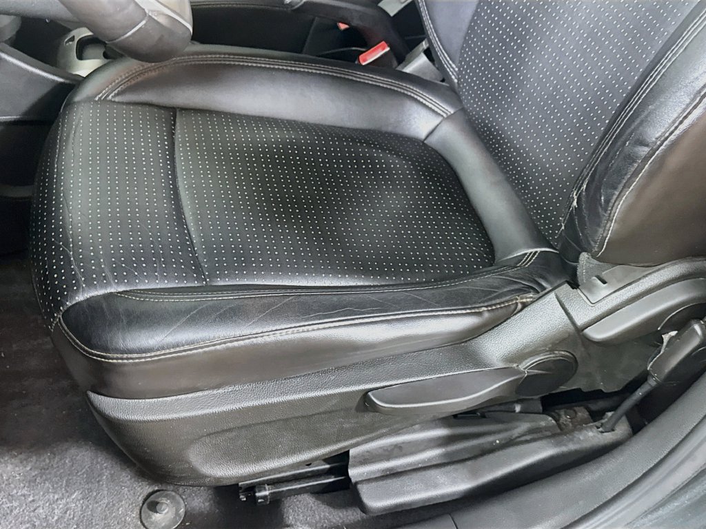 Used 2015 Chevrolet Sonic LTZ FWD image 23