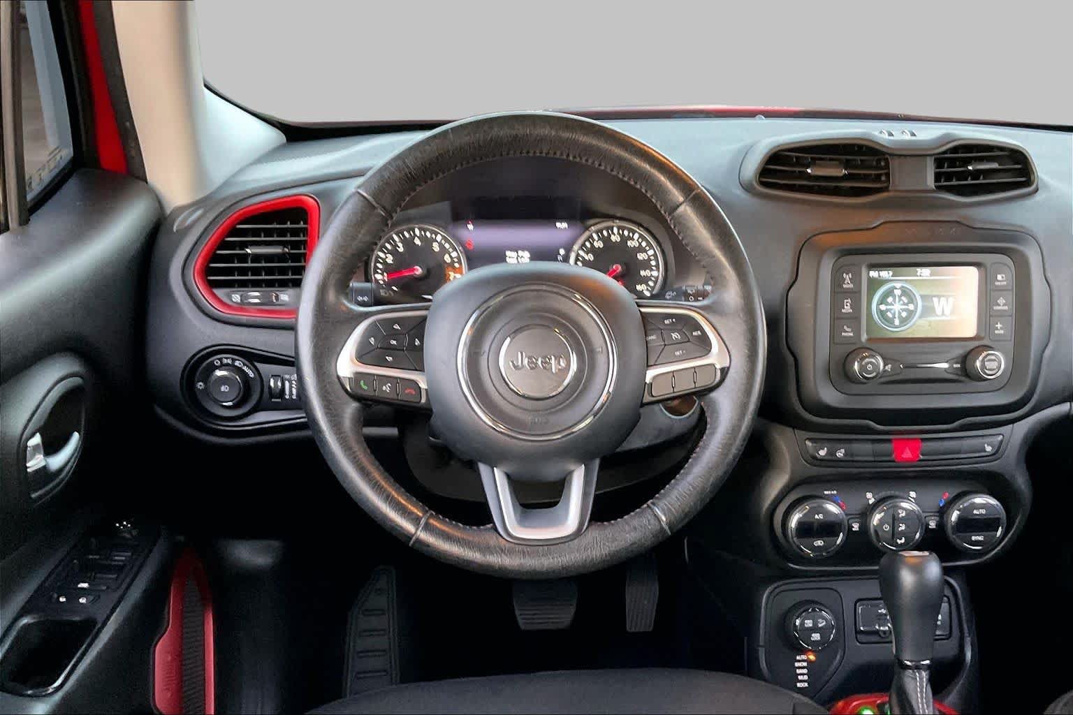Used 2015 Jeep Renegade Trailhawk w/ Popular Equipment Group AWD/4WD image 6
