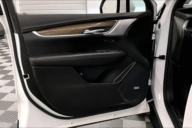 Used 2022 Cadillac XT5 Premium Luxury w/ Platinum Package AWD/4WD image 21