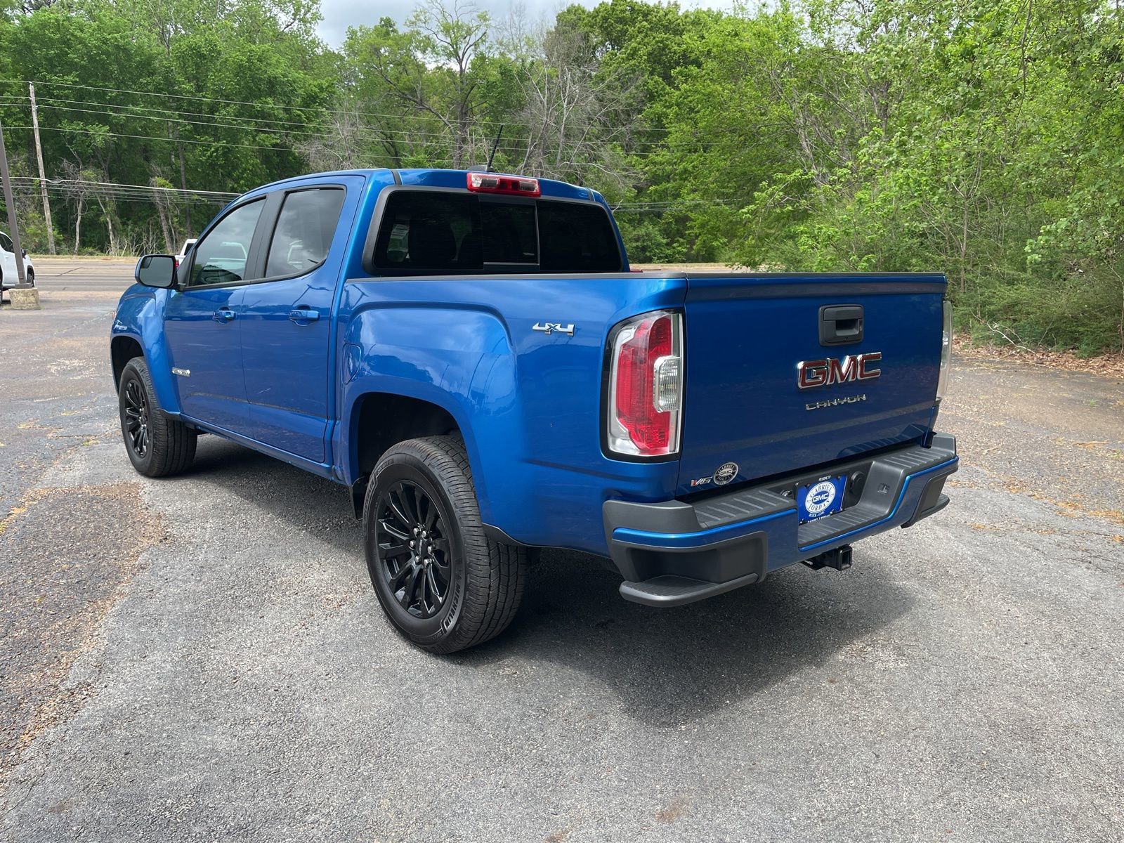 Used 2022 GMC Canyon Elevation w/ Elevation Premium Package image 3