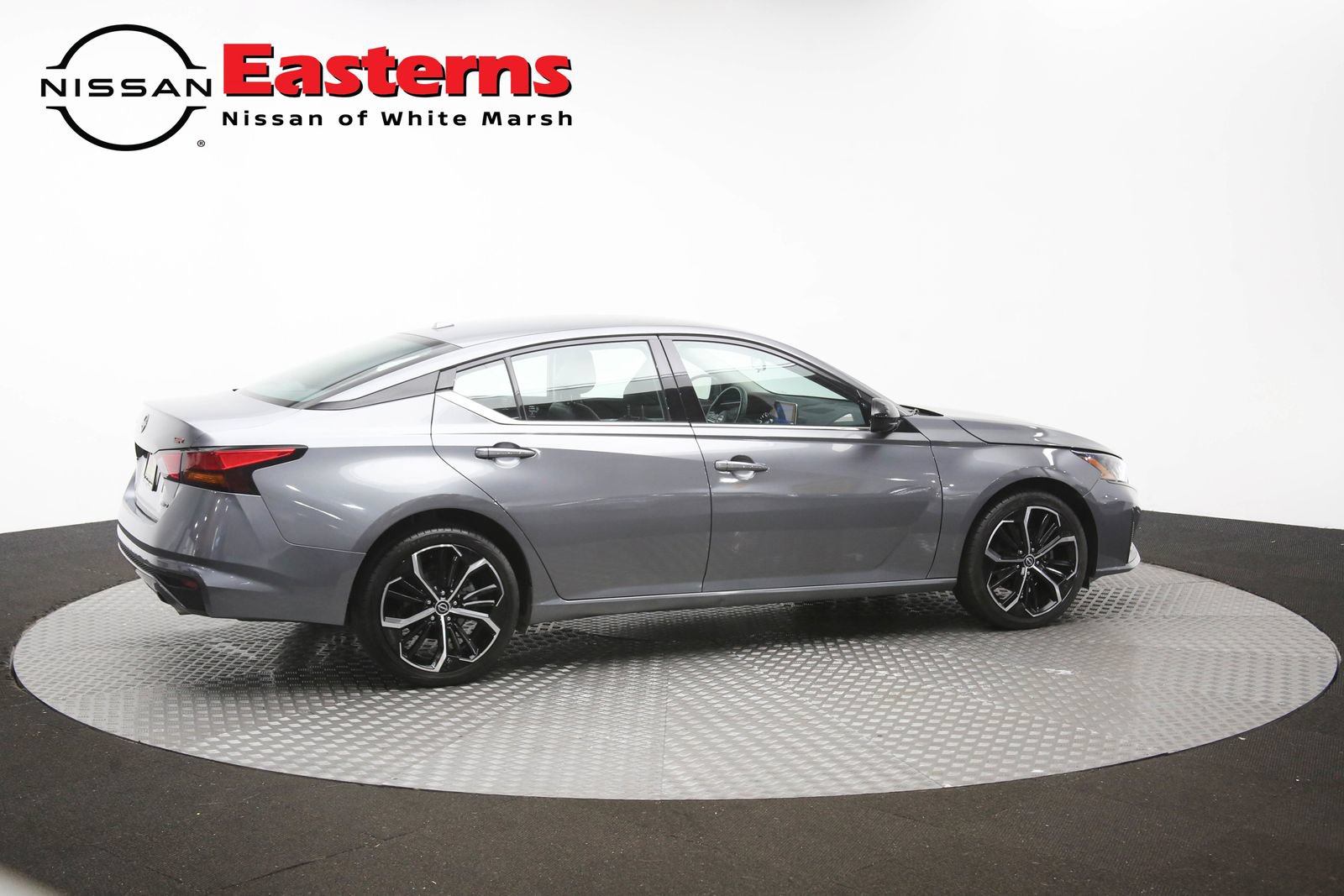Used 2023 Nissan Altima 2.5 SR AWD/4WD image 42