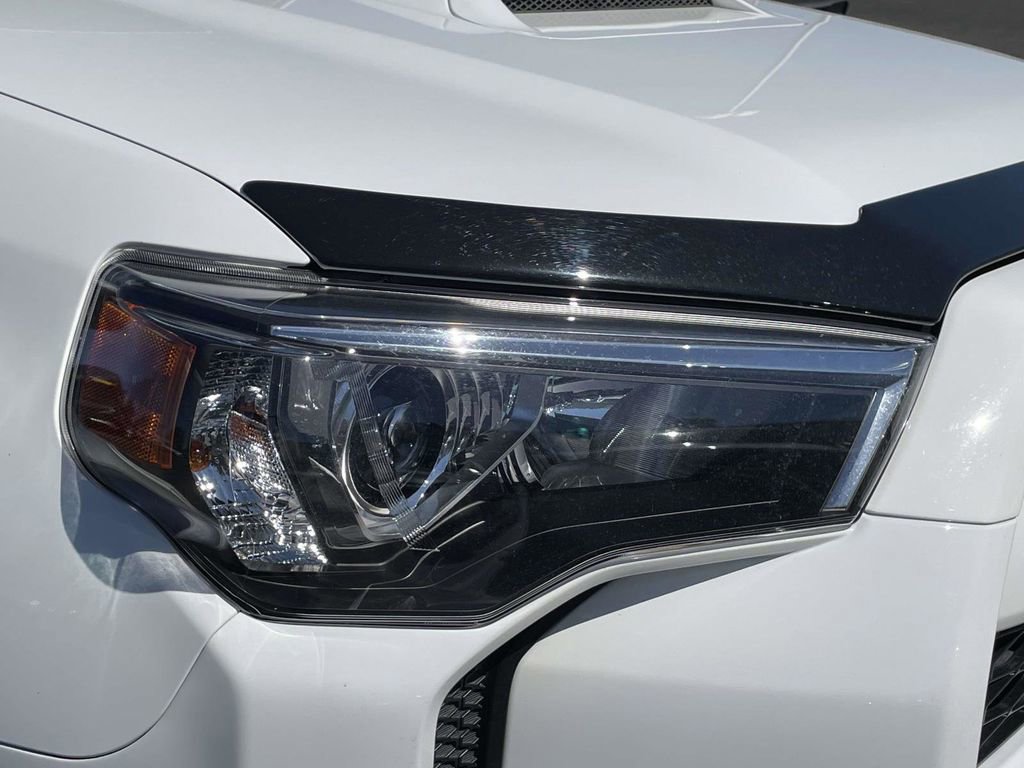 Used 2023 Toyota 4Runner TRD Off-Road Premium w/ Moonroof Package AWD/4WD image 3