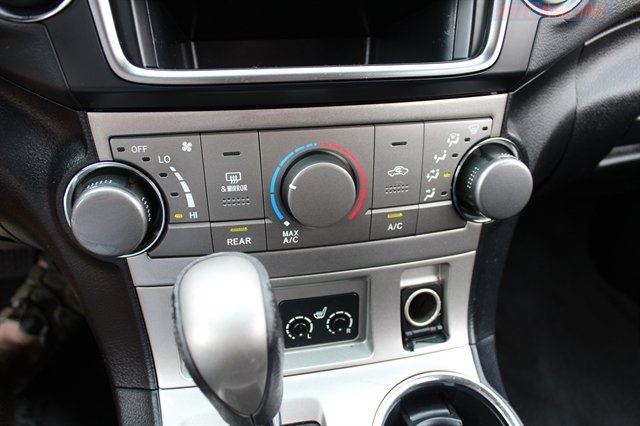 Used 2013 Toyota Highlander SE image 15