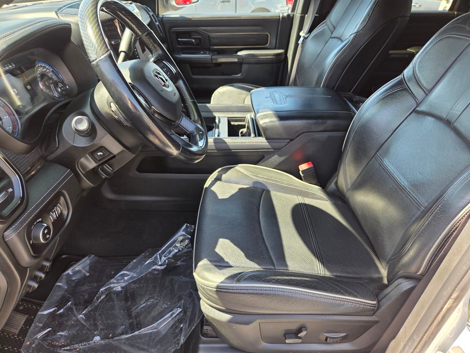 Used 2022 RAM 3500 Limited w/ Protection Group AWD/4WD image 10