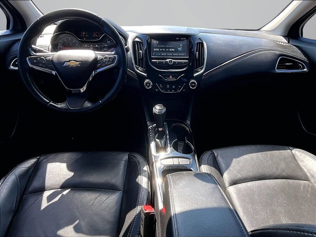 Used 2017 Chevrolet Cruze Premier FWD image 17