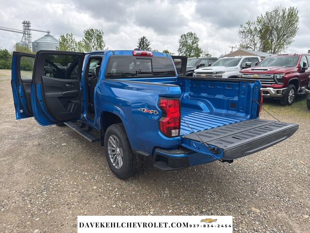 Used 2024 Chevrolet Colorado LT w/ LT Convenience Package II AWD/4WD image 30