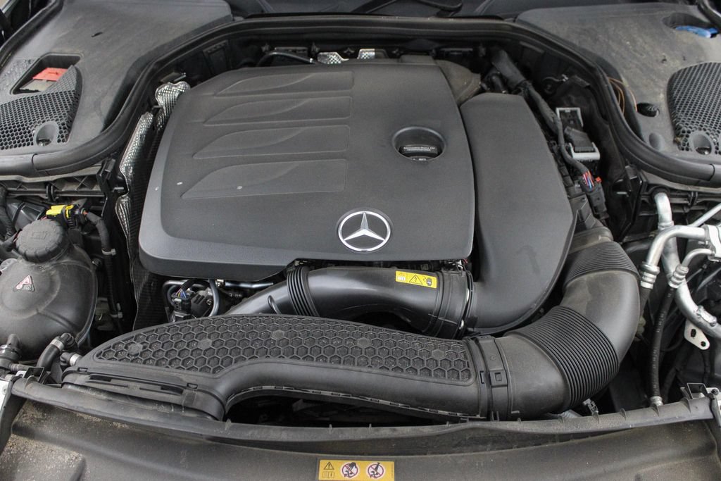 Used 2023 Mercedes-Benz E 350 4MATIC Sedan image 44