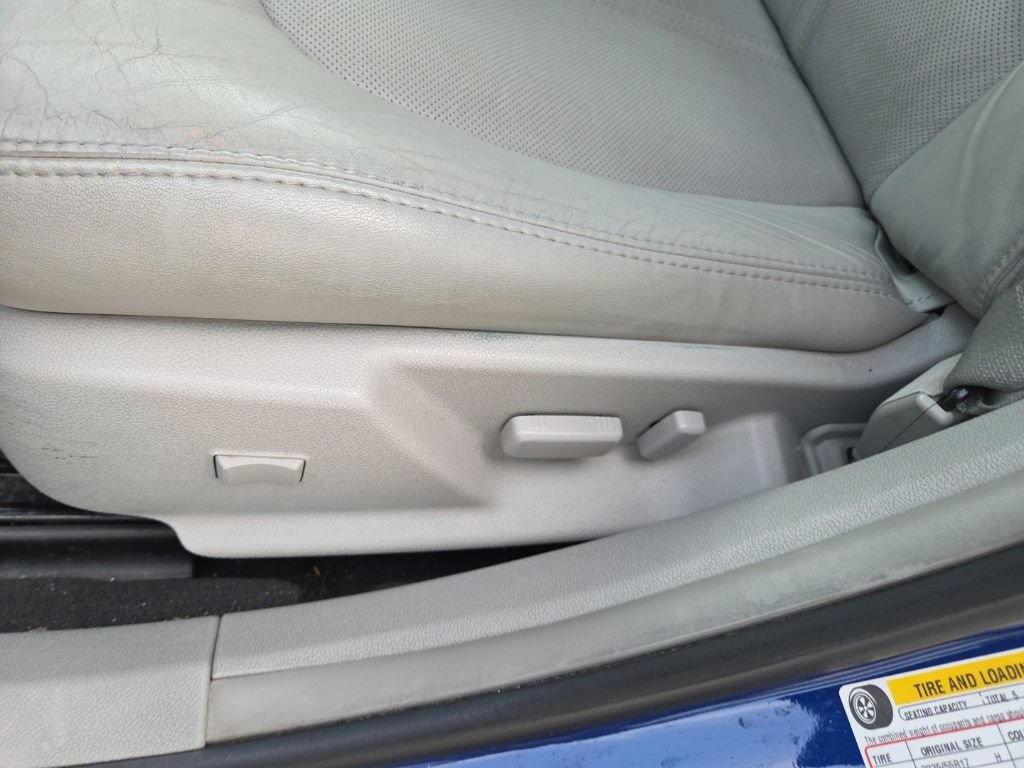Used 2013 Cadillac CTS Luxury AWD/4WD image 14