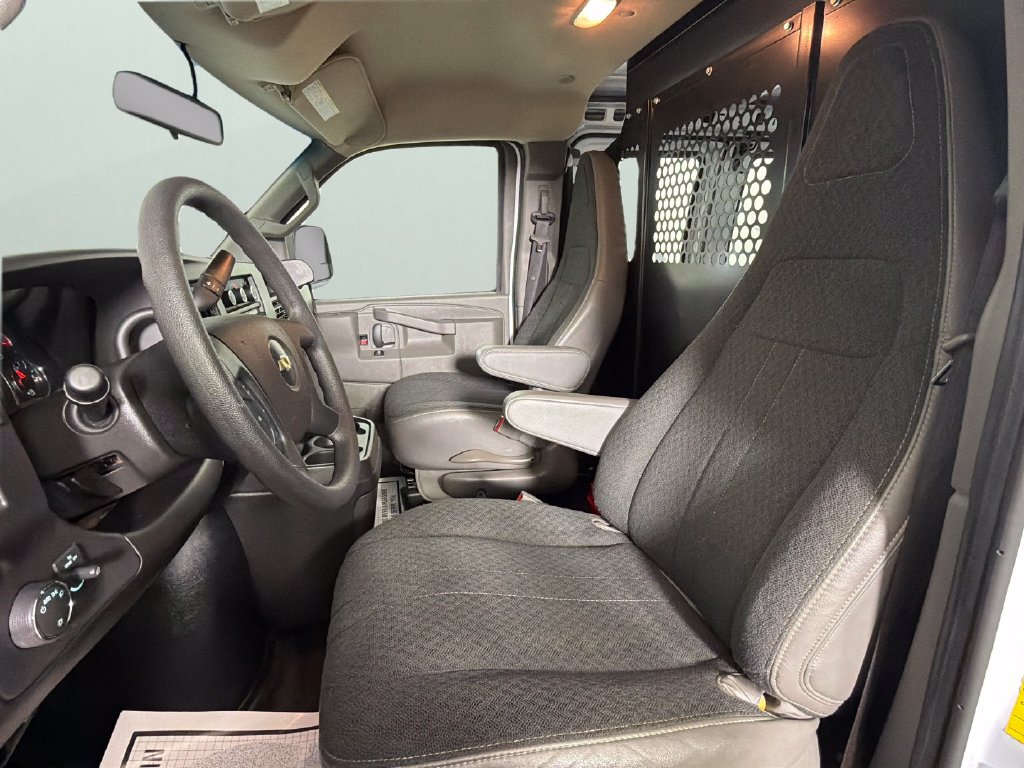 Certified 2025 Chevrolet Express 2500 w/ Driver Convenience Package RWD image 18