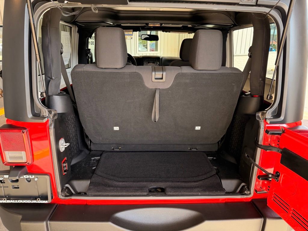 Used 2018 Jeep Wrangler Sport AWD/4WD image 8