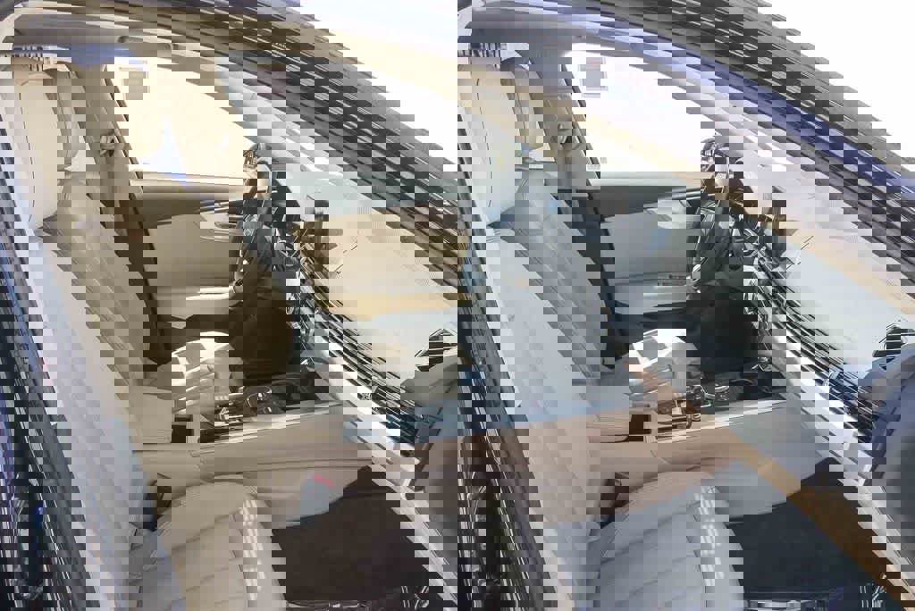 Used 2018 Audi A4 2.0T Ultra Premium w/ Convenience Package image 16