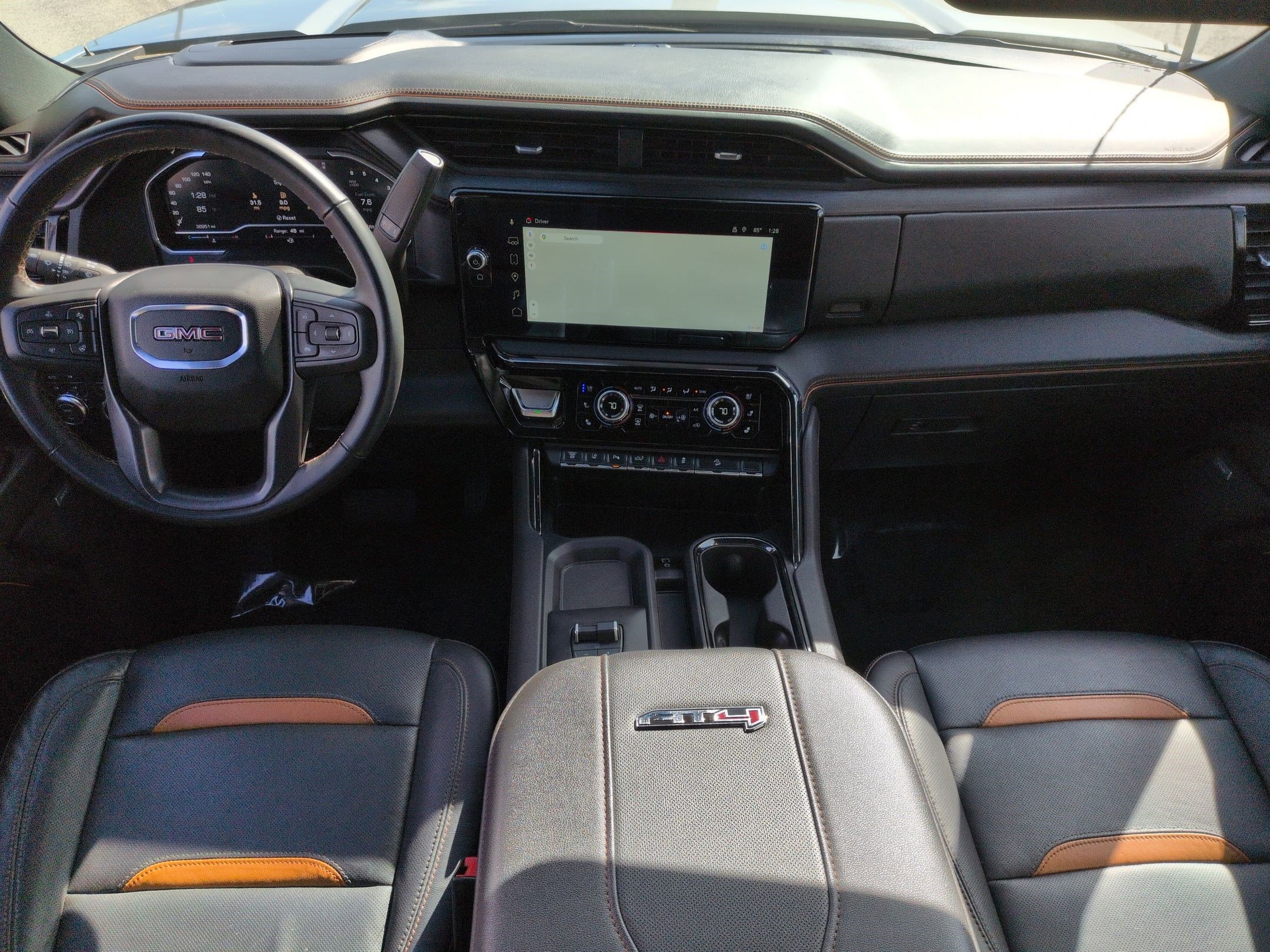 Used 2024 GMC Sierra 2500 AT4 w/ AT4 Premium Plus Package AWD/4WD image 28