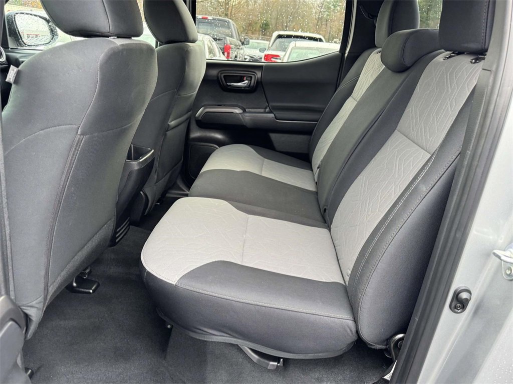 Used 2023 Toyota Tacoma TRD Off-Road image 17