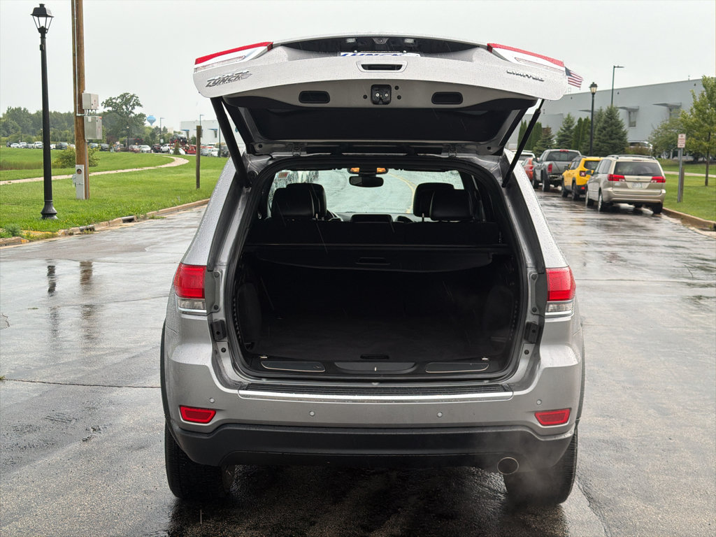 Used 2019 Jeep Grand Cherokee Limited AWD/4WD image 35
