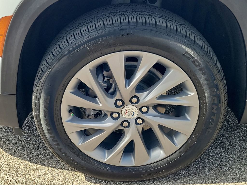 Used 2025 Buick Enclave Preferred FWD image 12