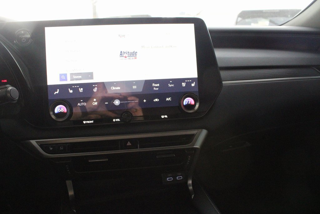 Used 2024 Lexus RX 350 image 42