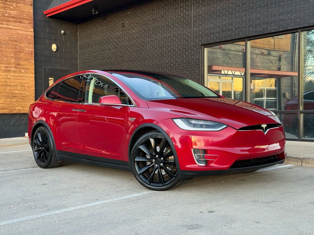 Used 2016 Tesla Model X 75D image 7