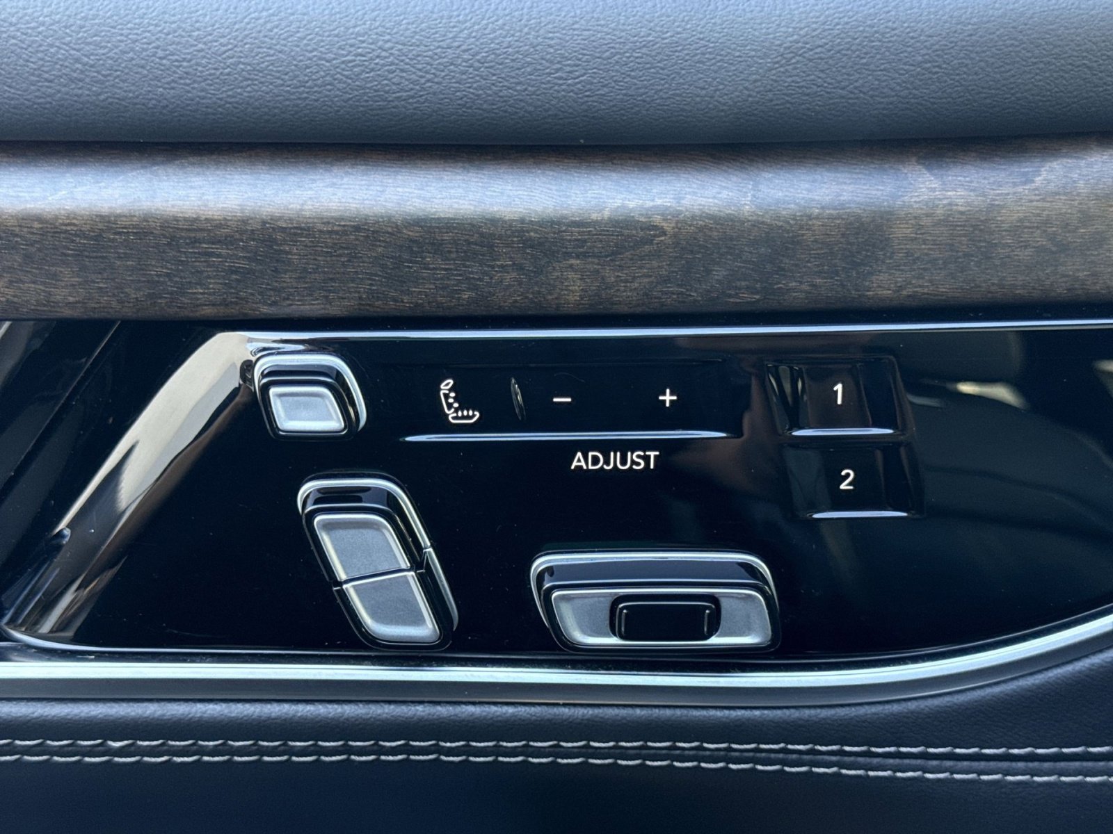 Used 2022 Jeep Grand Wagoneer Series I image 14