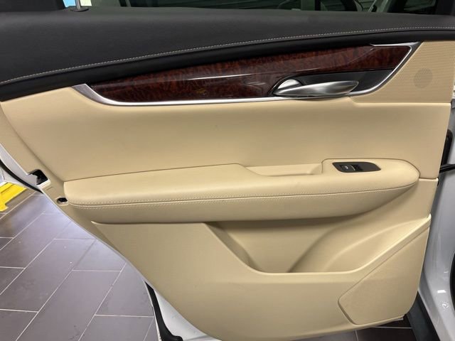Used 2019 Cadillac XT5 Luxury image 11