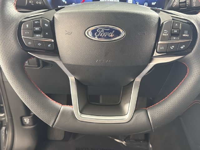 Used 2026 Ford Explorer ST-Line w/ ST-Line Street Pack AWD/4WD image 10